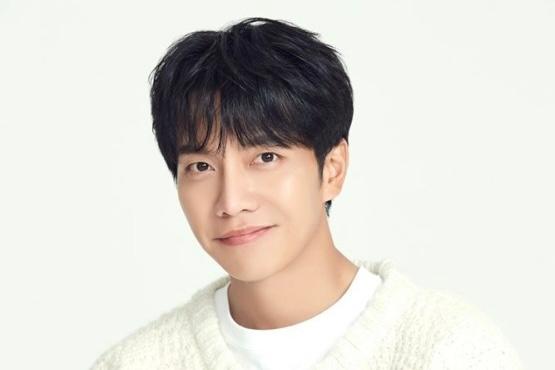 「18年の縁が終了」…イ·スンギ、HOOKに専属契約解約を通知