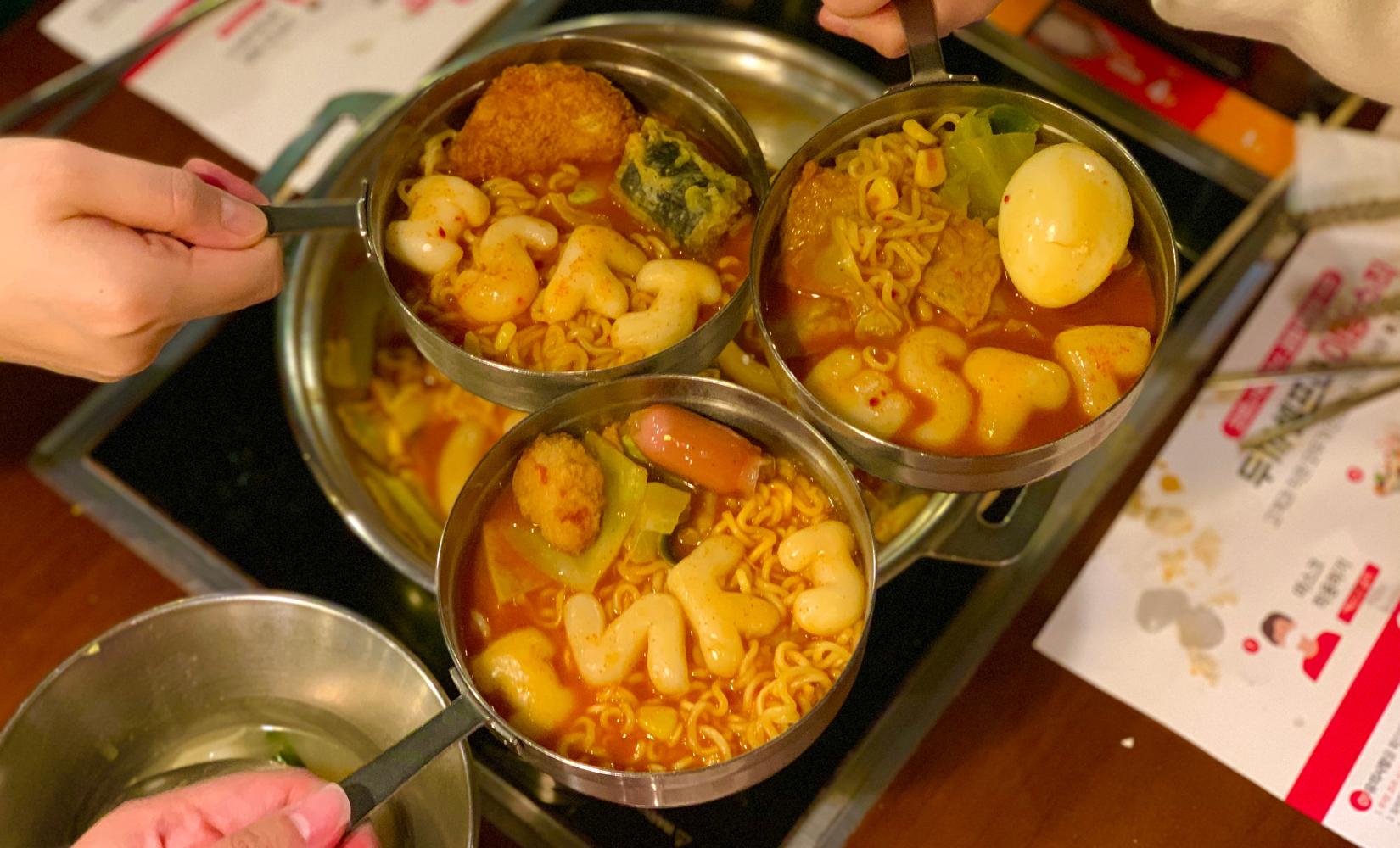 韓國任食炒年糕餐廳「兩餐」介紹