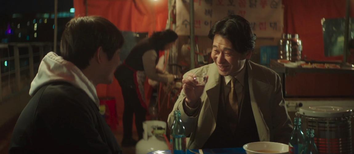 屋上居酒屋での対話シーン、ドラマ『財閥家の末息子』