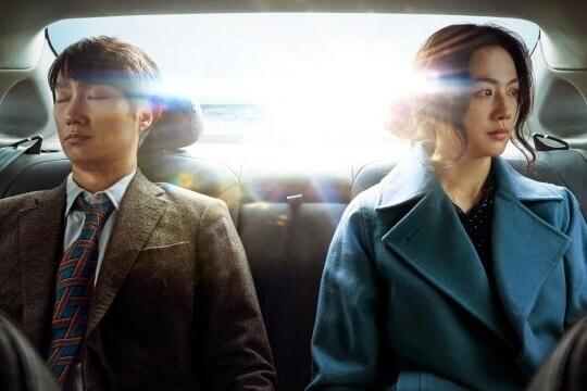 「別れる決心」大鐘賞3冠王、パク·ヘイル-ヨム·ジョンア主演賞…アン·ソンギ「功労賞」