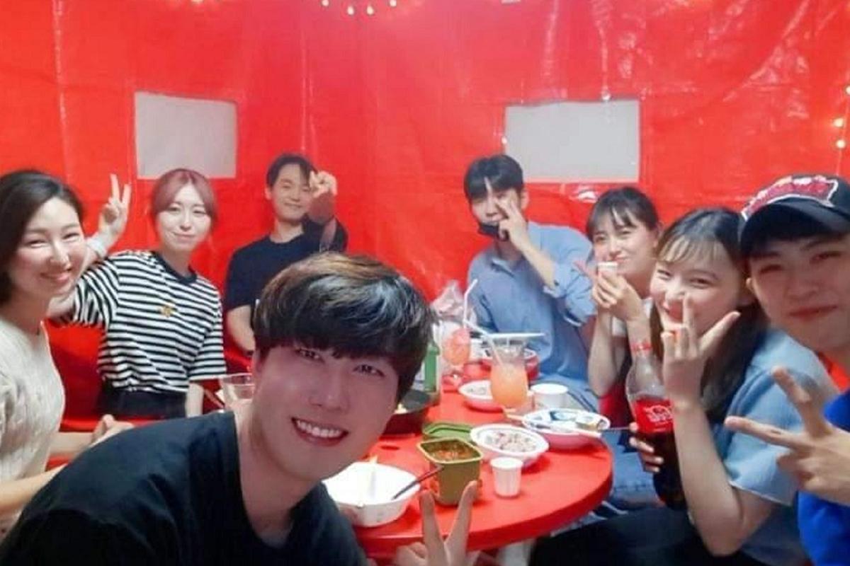 ソウル 韓国旅行 サムギョプサル 韓国グルメ ソジュ 韓国お酒ゲーム 韓国文化 グローバルフレンド