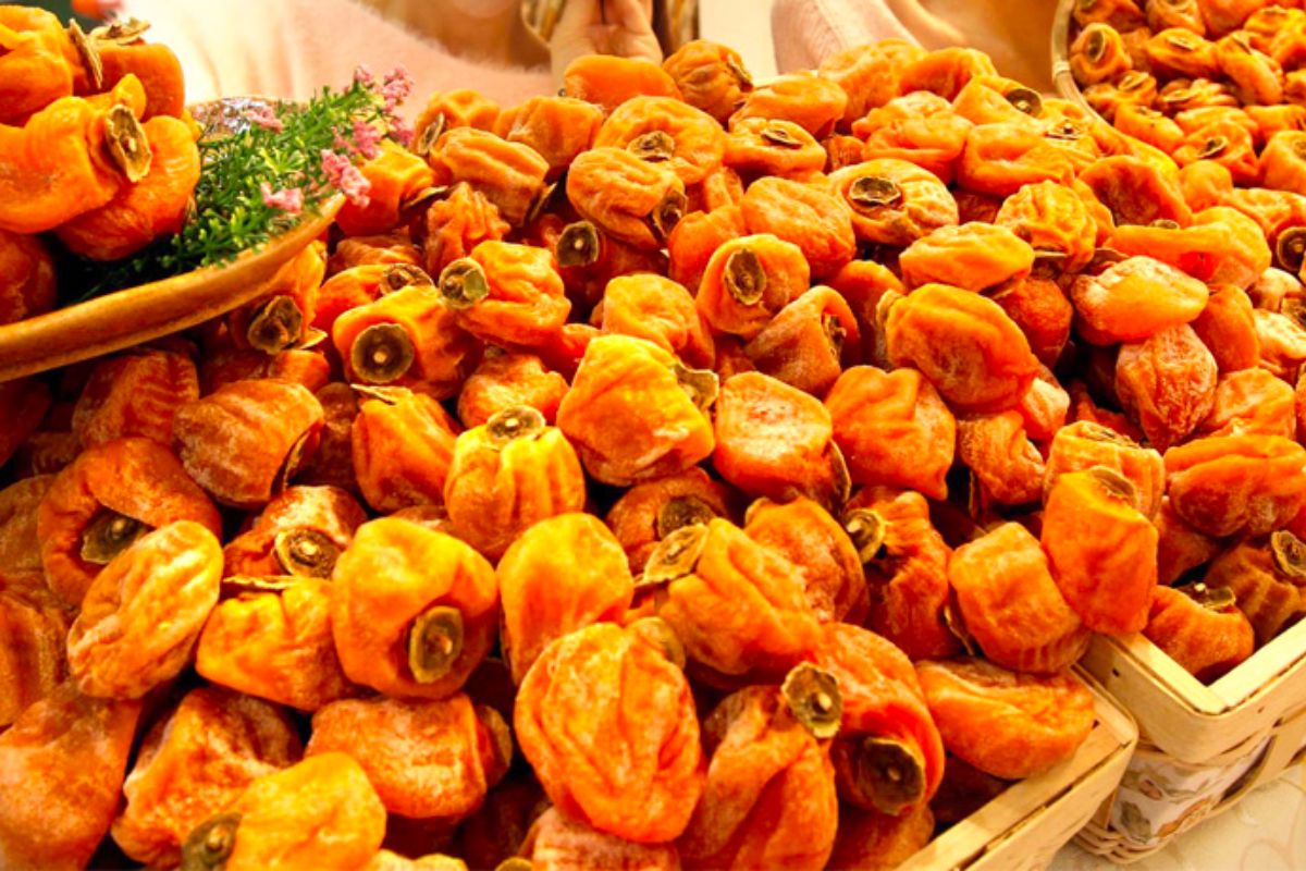  Hồng sấy ở Sangju, Gyeongsangbukdo- Danh sách đặc sản từng vùng miền nhất định phải mua khi đến Hàn Quốc