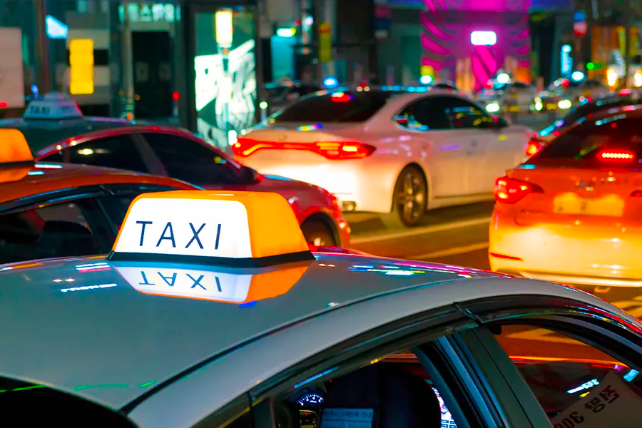 韓国旅行 韓国交通 韓国タクシー 仁川空港 ソウル 空港送迎サービス 金浦空港 京畿道 プレミアムタクシー タクシー予約 papa Taxi 空港タクシー MOV リムジン