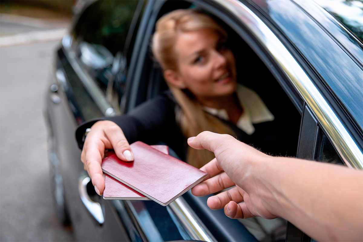 Гадаад иргэний бүртгэлийн үнэмлэх авах үйл явцын зааварчилгаа. Бичиг баримтын бэлдэлт, өргөдөл гаргах явц, төлөөлөгчийн төвийн вэбсайт дахь холбогдох мэдээлэл.