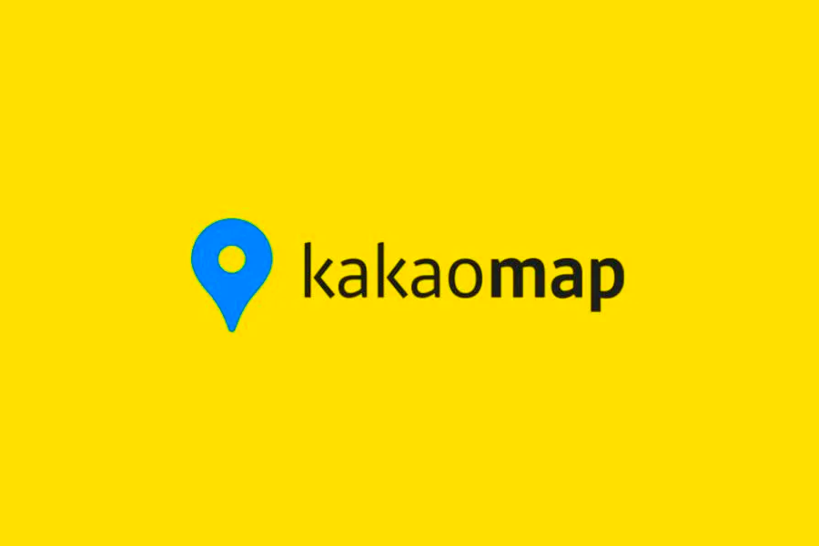 Kakao Map 簡介圖片，黃色背景上呈現Kakao Map的標誌，藍色地標符號和黑色文字形成強烈對比。