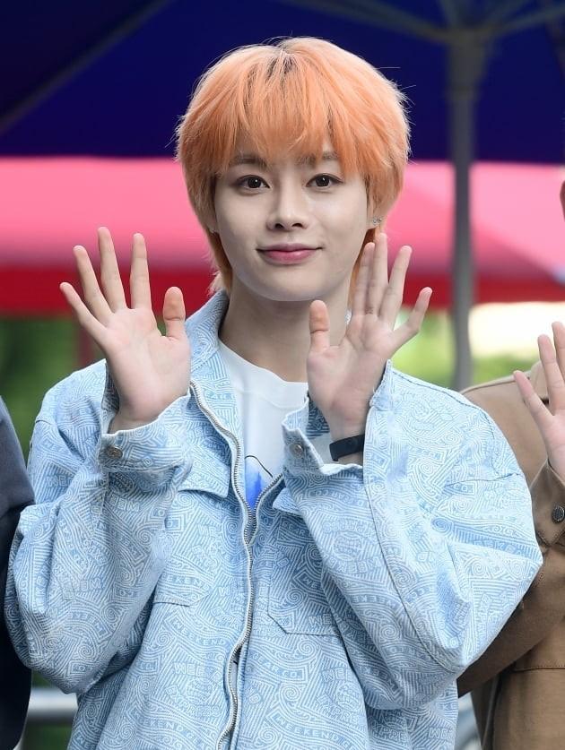 パクソジュン、ソンジュンギ、イミンホ、東方神起、KARA、ソンヘギョ、イミンホ、ハンソヒ、イジュンギ、TWICE、サナ、ニキ、iu、アイユ、bts、韓国芸能人、人気韓国俳優、人気kpopアイドル、韓流