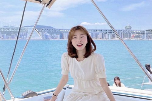 chụp ảnh trên du thuyền Public Yacht, Busan, Hàn Quốc