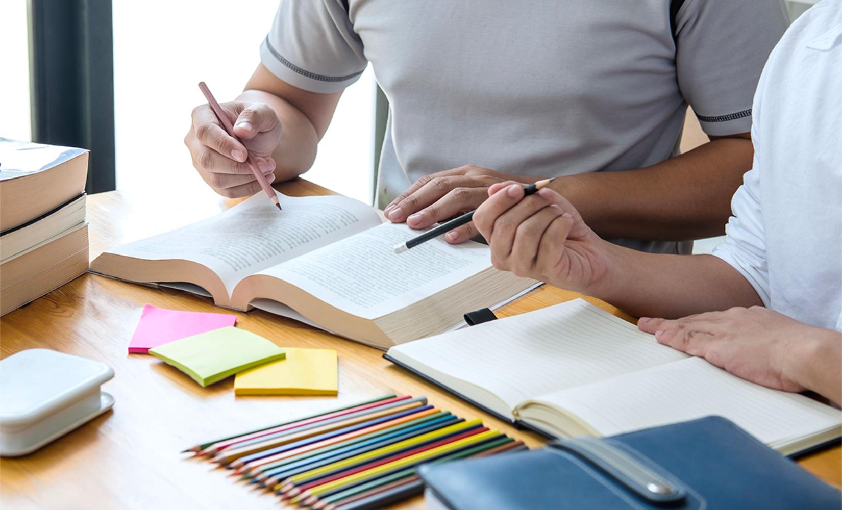 Sự khác biệt giữa Trung tâm tiếng Hàn của trường đại học và của tư nhân ở Hàn Quốc