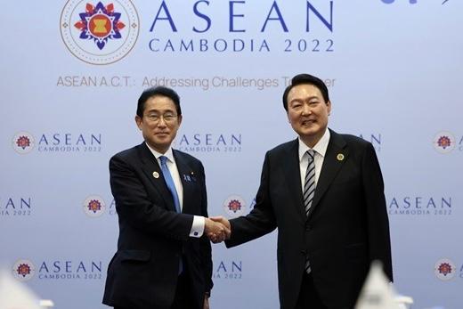 「韓国人の10人に4人が日本に好感…史上最高」