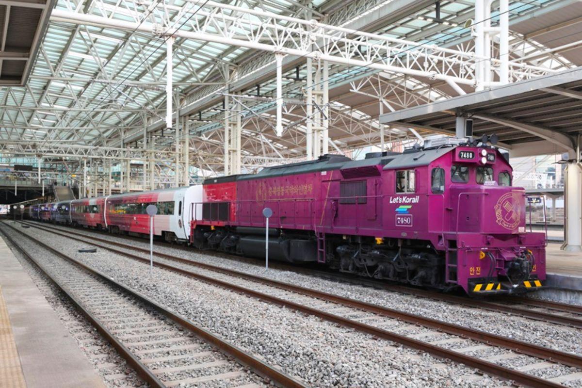 Tàu Chungbuk Yeongdong Gugak&Wine Train, các loại tàu ở hàn