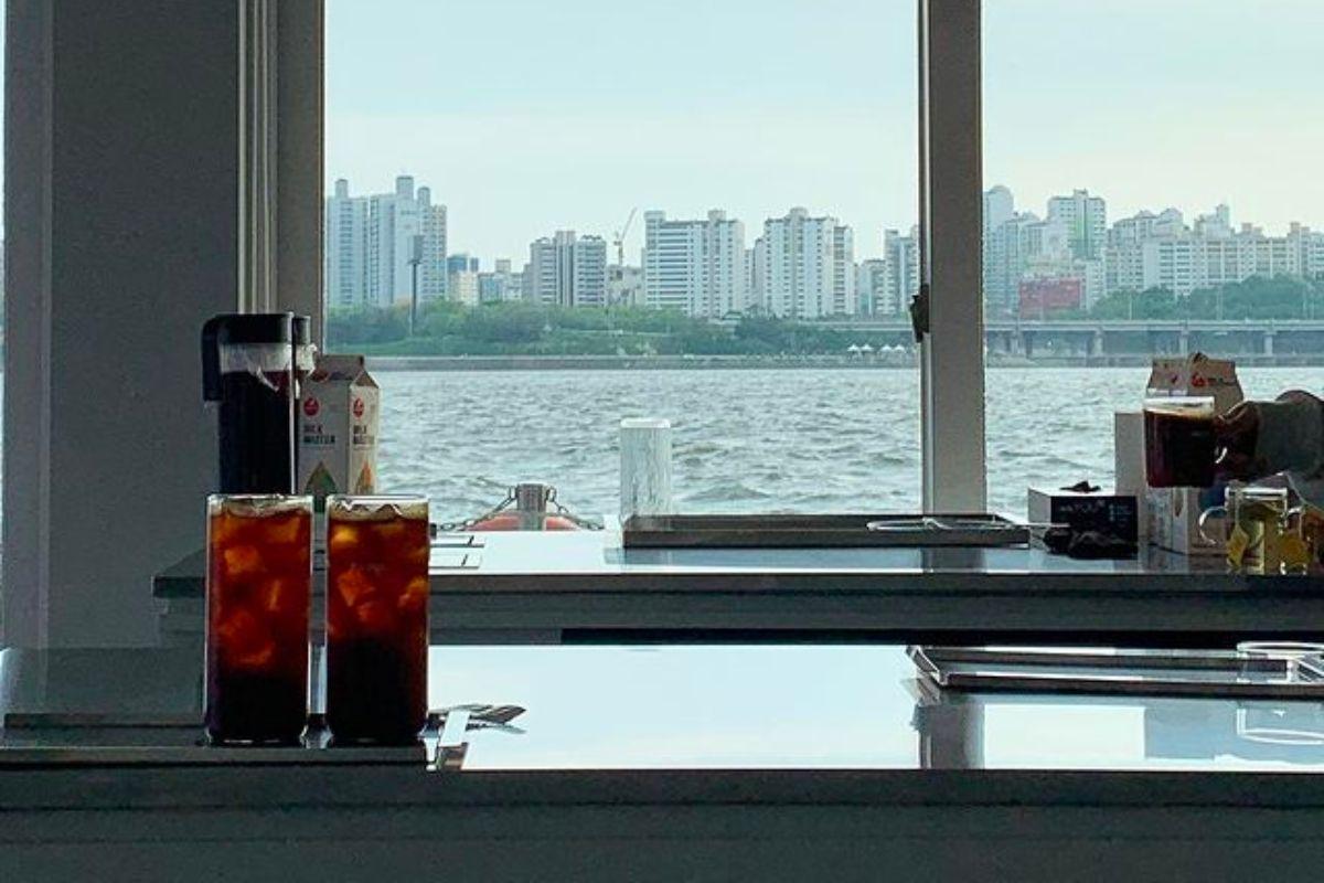 quán cafe view sông Hàn đẹp nhất Seoul 