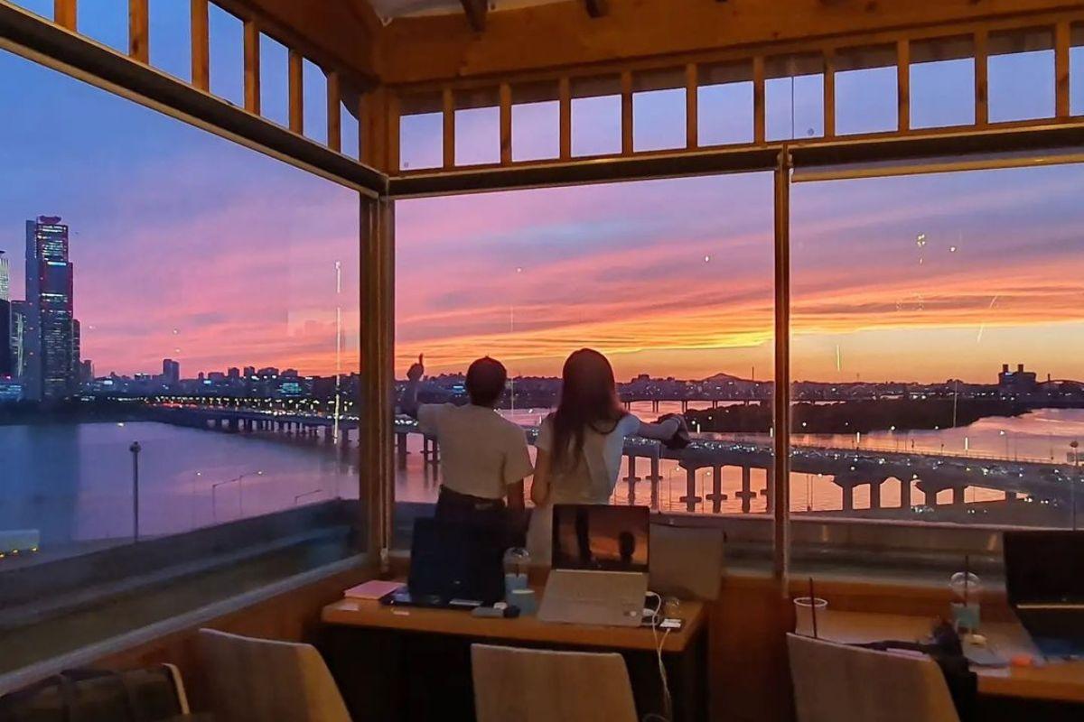 quán cafe view sông Hàn đẹp nhất Seoul 