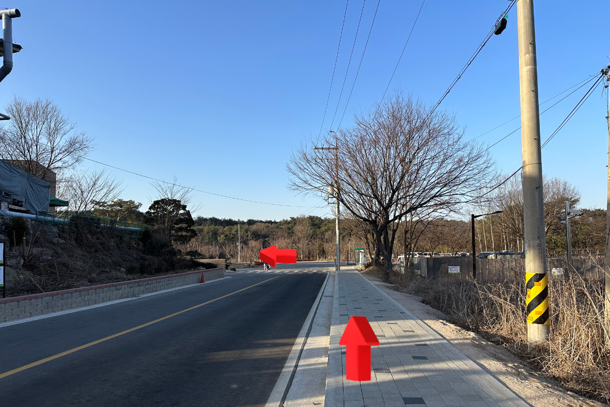韓国旅行、韓国カフェ、韓国スタバ、スタバ、スターバックス、スタバ限定、ザ北漢山店、恩平、ウンピョン、北漢山、プッカンサン、韓国スタバMD、スタバグッズ