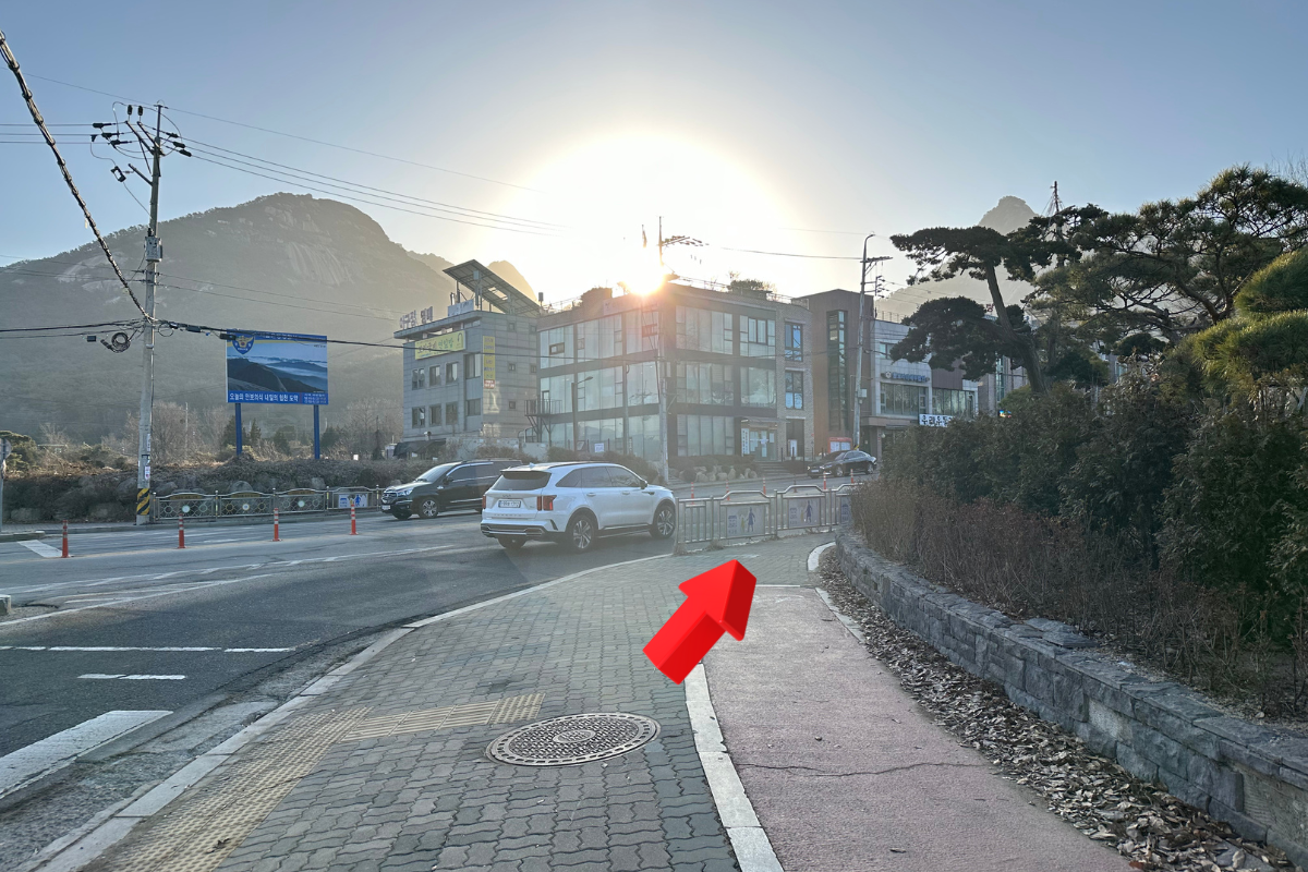 韓国旅行、韓国カフェ、韓国スタバ、スタバ、スターバックス、スタバ限定、ザ北漢山店、恩平、ウンピョン、北漢山、プッカンサン、韓国スタバMD、スタバグッズ