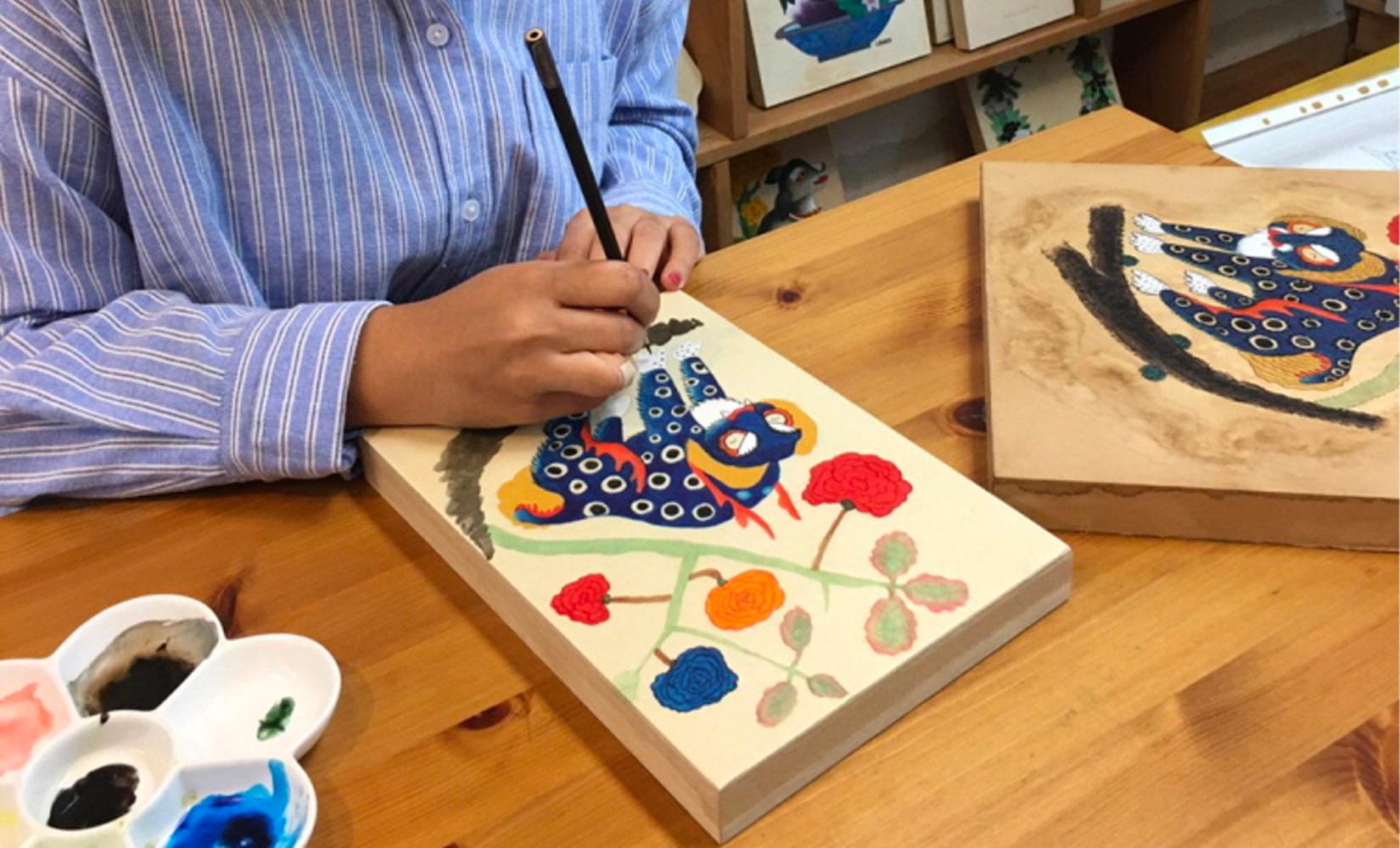 Trải nghiệm vẽ tranh dân gian truyền thống Hàn Quốc để kể chuyện về Seoul