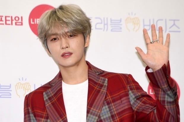 キム·ジェジュン、脱税疑惑を否認「億ウォン台の追徴金を納入、故意性無し」