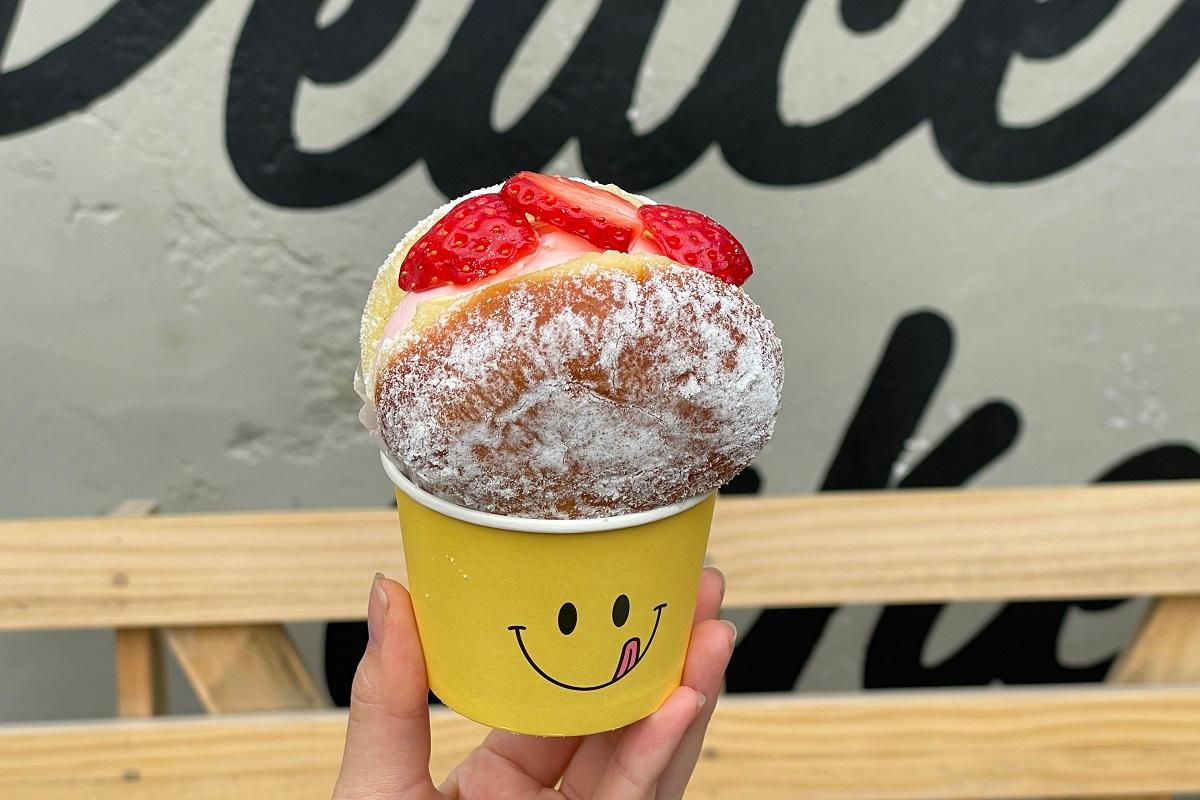 韓国旅行、韓国カフェ、韓国ドーナツ、ノーティッド、ノーティッドドーナツ、Knotted、Cafe Knotted、ノティドゥ、牛乳生クリーム、おしゃれカフェ、韓屋カフェ、安国、北村韓屋村