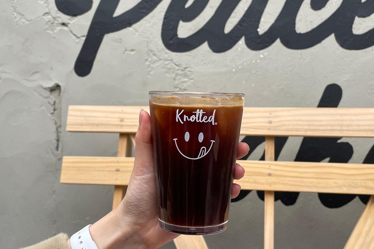 韓国旅行、韓国カフェ、韓国ドーナツ、ノーティッド、ノーティッドドーナツ、Knotted、Cafe Knotted、ノティドゥ、牛乳生クリーム、おしゃれカフェ、韓屋カフェ、安国、北村韓屋村