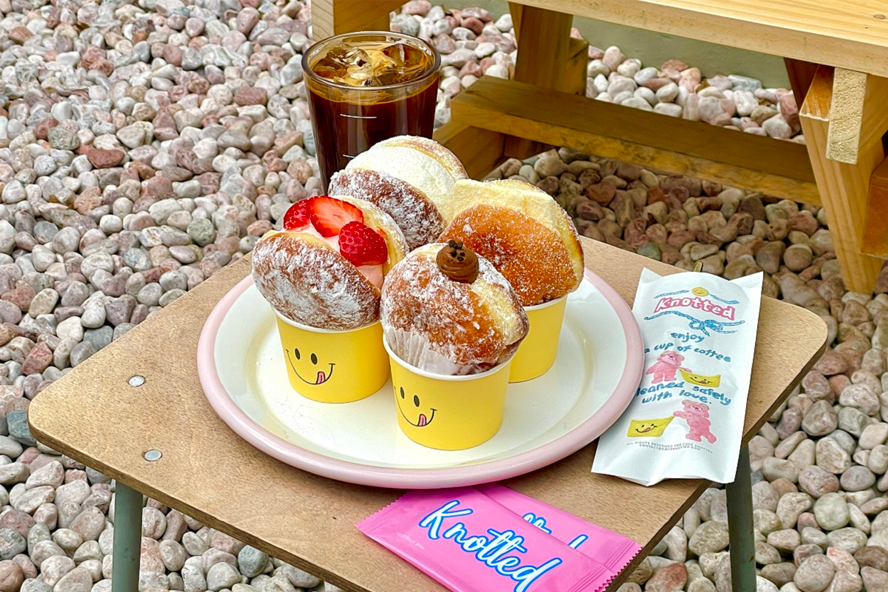 景福宫 Cafe Knotted 甜甜圈