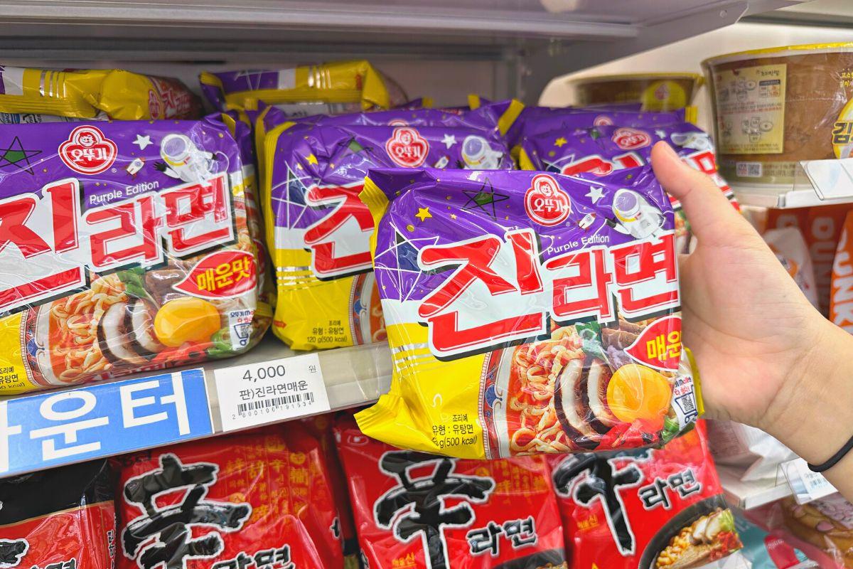 韓国 韓国旅行 ソウル 漢江 漢江公園 ハンガン ピクニック 韓国ピクニック 韓国コンビニ 韓国食品 韓国グルメ 韓国料理 韓国文化 韓国観光