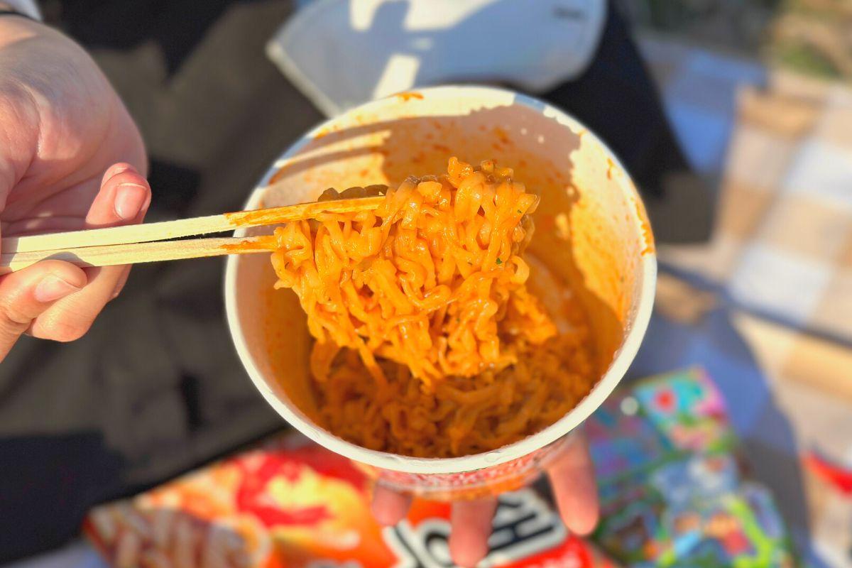 韓国 韓国旅行 ソウル 漢江 漢江公園 ハンガン ピクニック 韓国ピクニック 韓国コンビニ 韓国食品 韓国グルメ 韓国料理 韓国文化 韓国観光