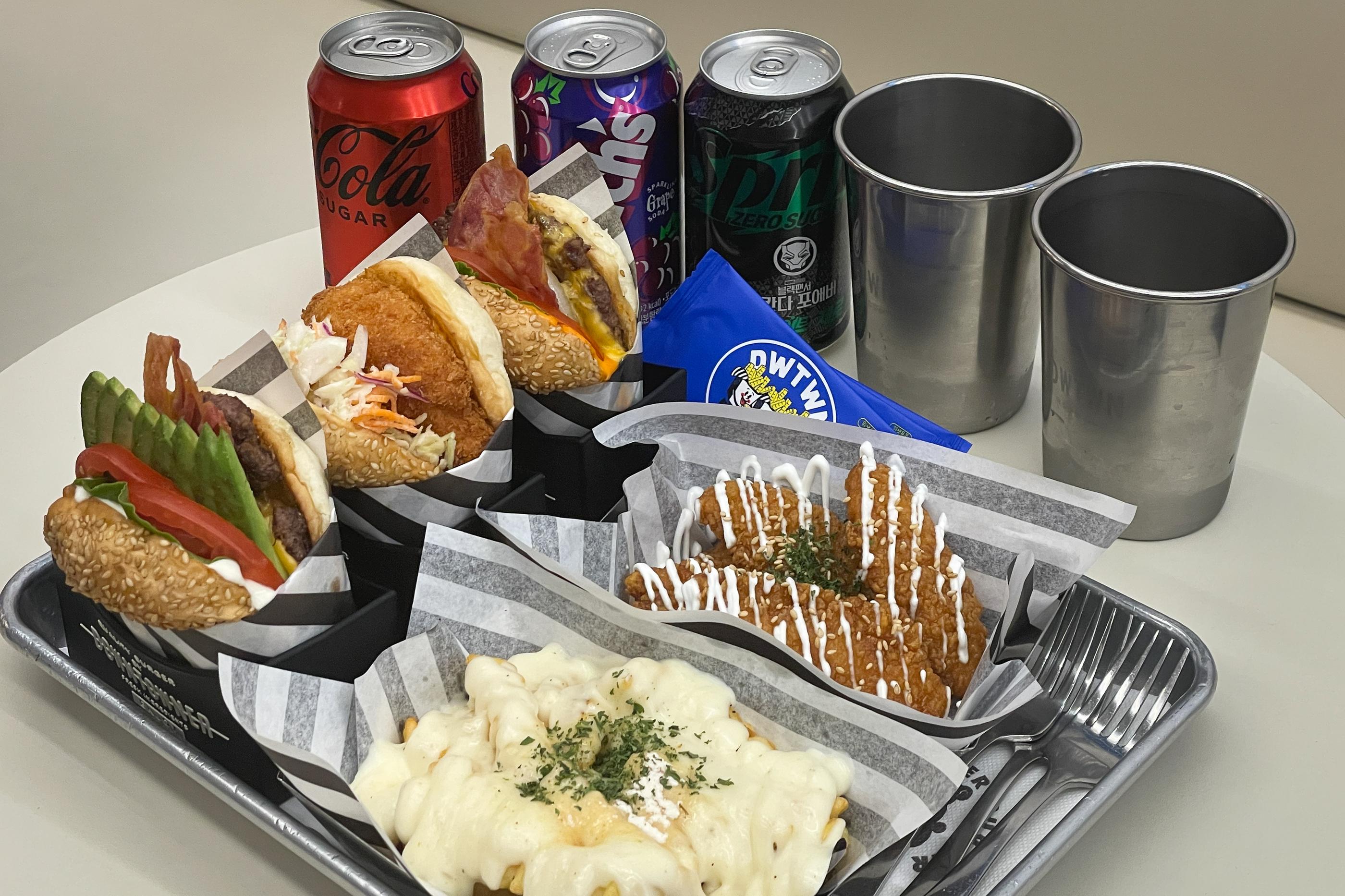 ร้านเบอร์เกอร์สุดชิคย่านอันกุก | Downtowner