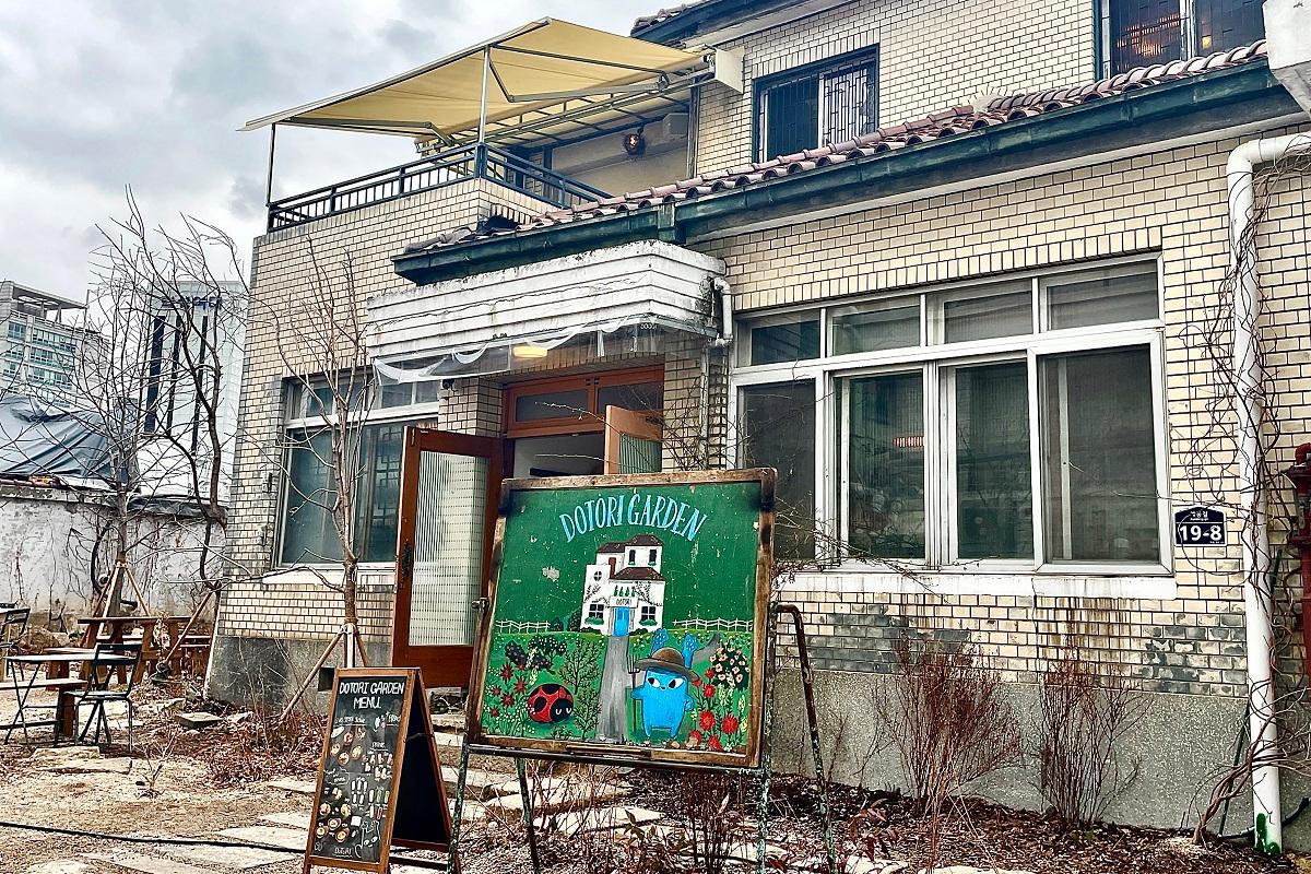 韓国カフェ、おしゃれカフェ、人気スポット、DOTORI GARDEN、トトリガーデン、安国、アングク、北村韓屋村、三清洞、サムチョンドン、どんぐり、日本風、グリークヨーグルト、ブランチ
