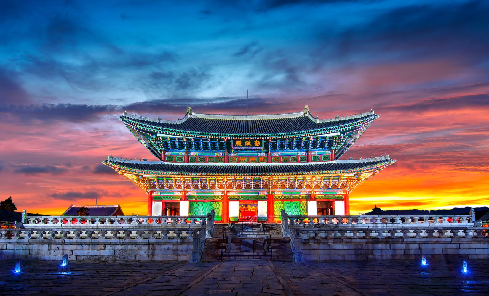 How To See The Gyeongbokgung Palace Night Viewing in 2024