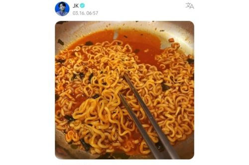 韓星推薦食物配搭 韓國偶像食譜 BTS 柾國 火浣熊麵