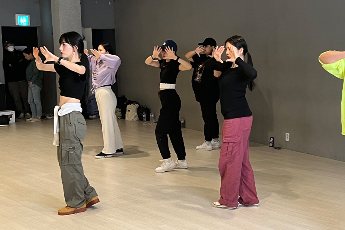 韓国旅行、渡韓、韓国旅行おすすめ、韓国旅行コース、韓国スポット、韓国観光地、景福宮、景福宮夜間、K-POPダンス、キムチ、韓国ショッピング、韓国グルメ、韓国焼肉、明洞、韓牛、韓国最新情報