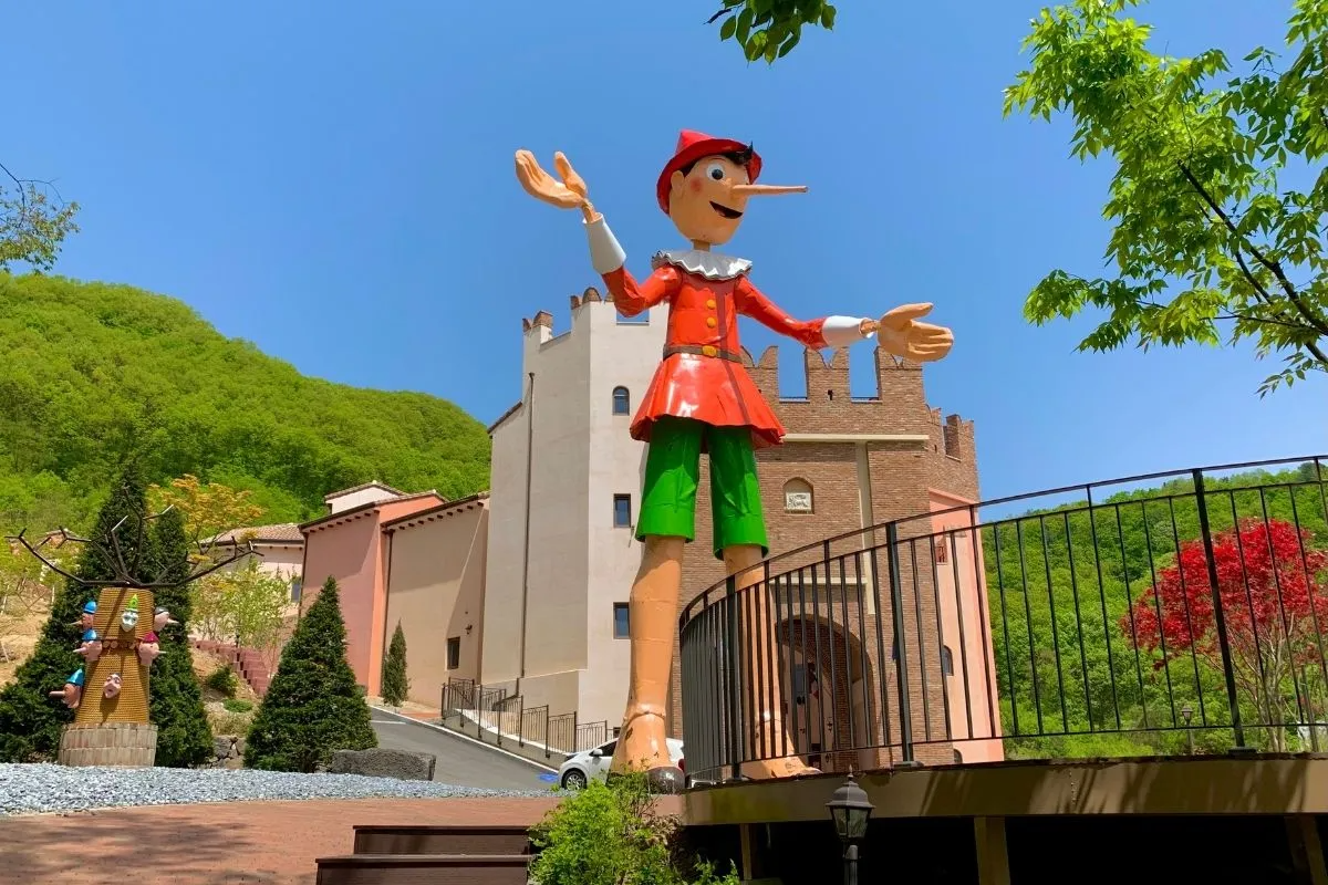 địa điểm tham quan siêu đẹp gần Seoul có thể đi về trong ngày, Làng Ý Pinocchio e Da Vinci