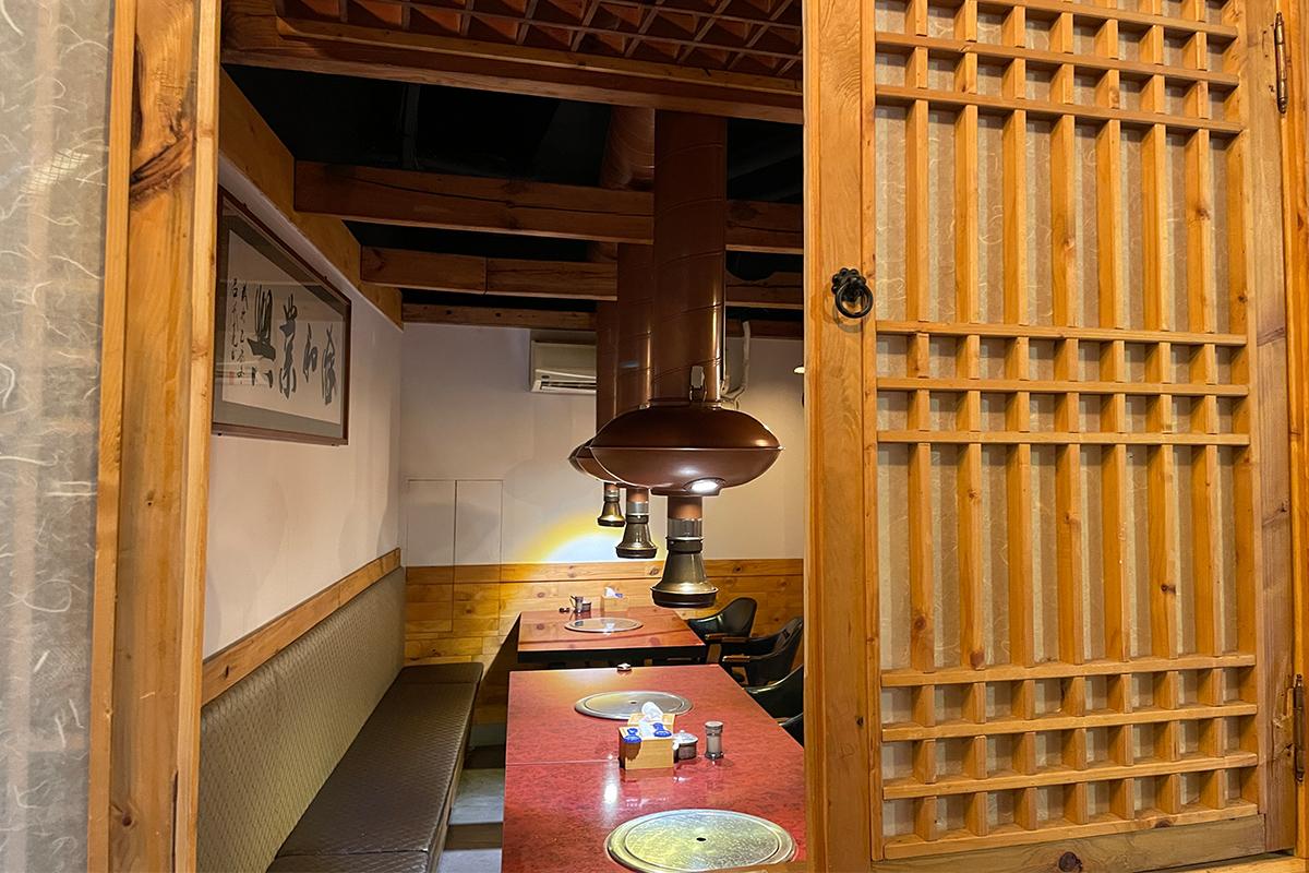 Gosire дэх тусгаарлагдсан уламжлалт Солонгос загварын өрөө.