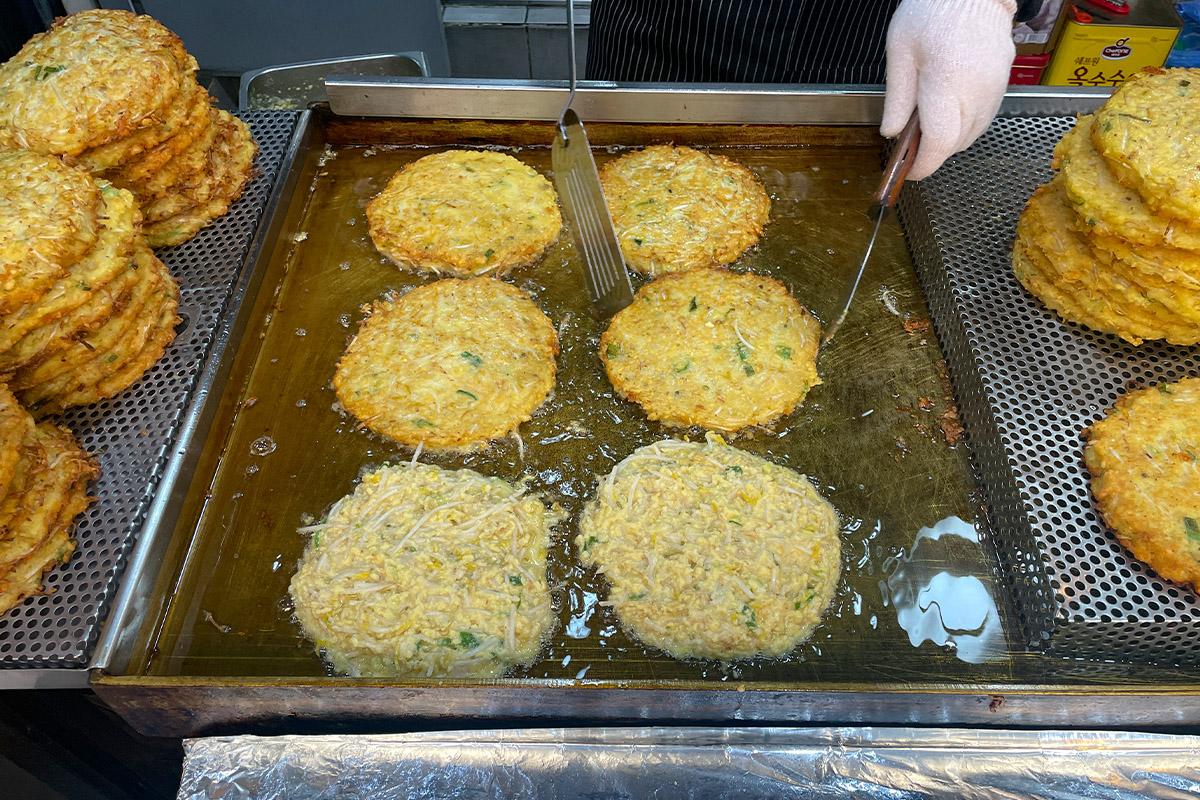 廣藏市場 昌信生拌牛肉 綠豆煎餅