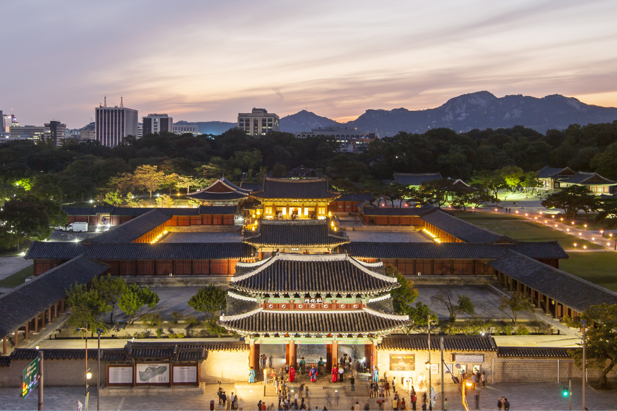Buối tối thì chơi gì ở Seoul, Hàn Quốc, changgyeonggung ban đêm