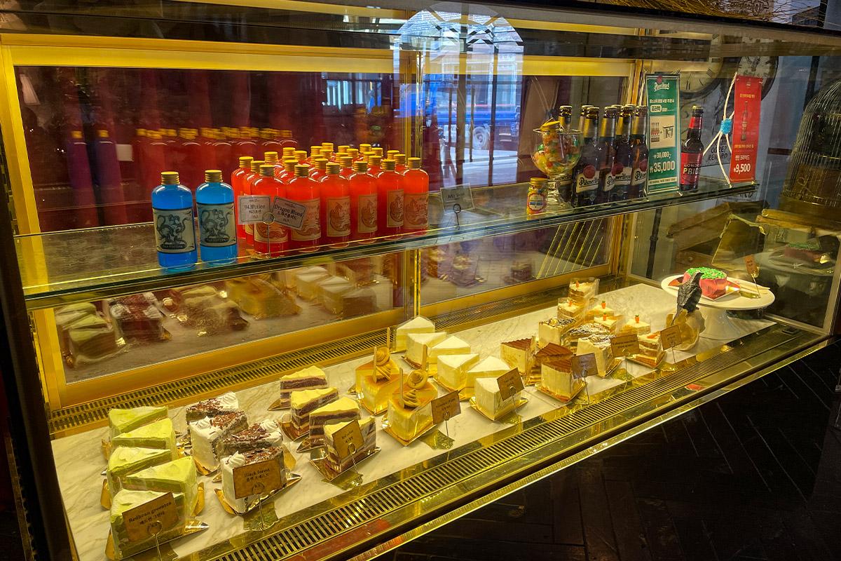 韓国旅行 ソウル 弘大 弘大カフェ トンジュヌンナムジャ 松鶏屋 狎鴎亭 943KING'S CROSS オンダルチッ ハリーポッターカフェ