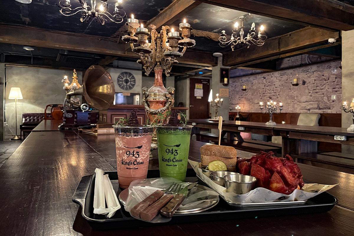 韓国旅行 ソウル 弘大 弘大カフェ トンジュヌンナムジャ 松鶏屋 狎鴎亭 943KING'S CROSS オンダルチッ ハリーポッターカフェ