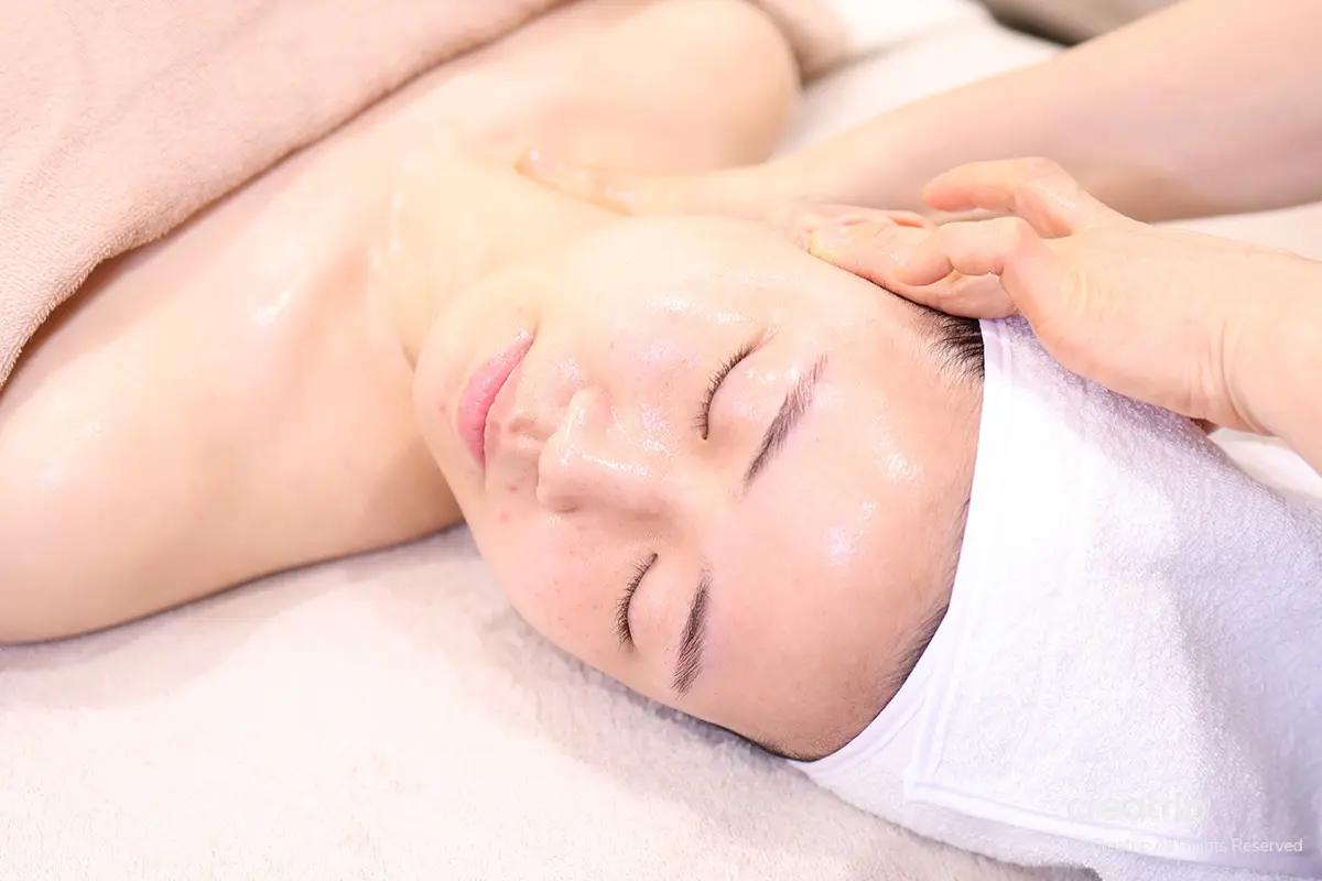 マッサージ 明洞マッサージ リフト スキンケア 輪郭管理 韓国マッサージ アロマ アロママッサージ