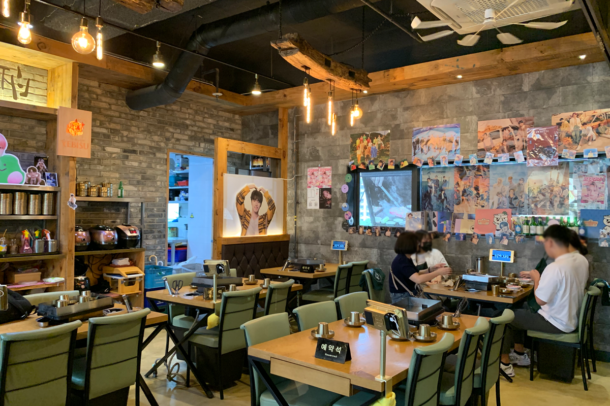 韓國明星最愛餐廳 首爾必食 明星餐廳 賣牛腸的烤肉店