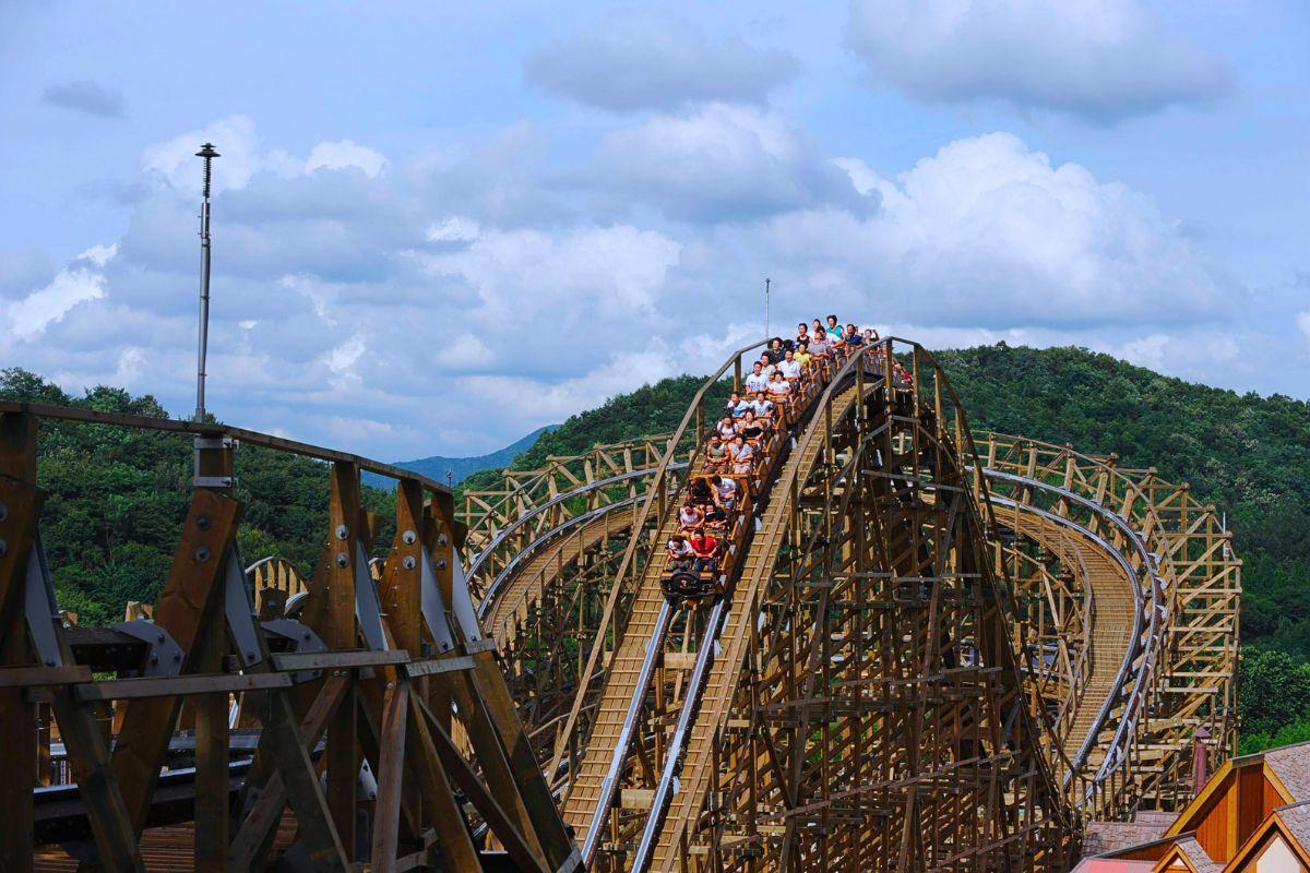 trò chơi cảm giác mạnh t-express ở everland 