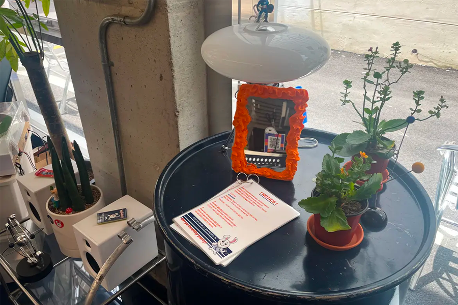 清新自然的裝潢設計，Kokku.C餐廳內部簡約桌椅佈置，反映MZ世代審美。