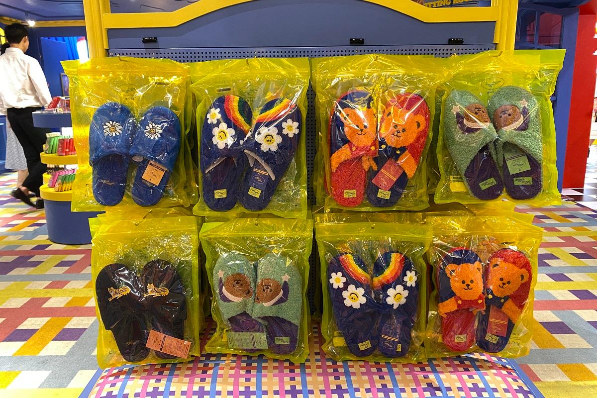 ウィグルウィグル、ウィグルウィグル島山店、韓国雑貨、韓国旅行、渡韓、ソウル旅行、韓国小物、韓国お土産、K-POPアイドル、LE SSERAFIM、ルセラフィム、フォトゾーン、写真スポット