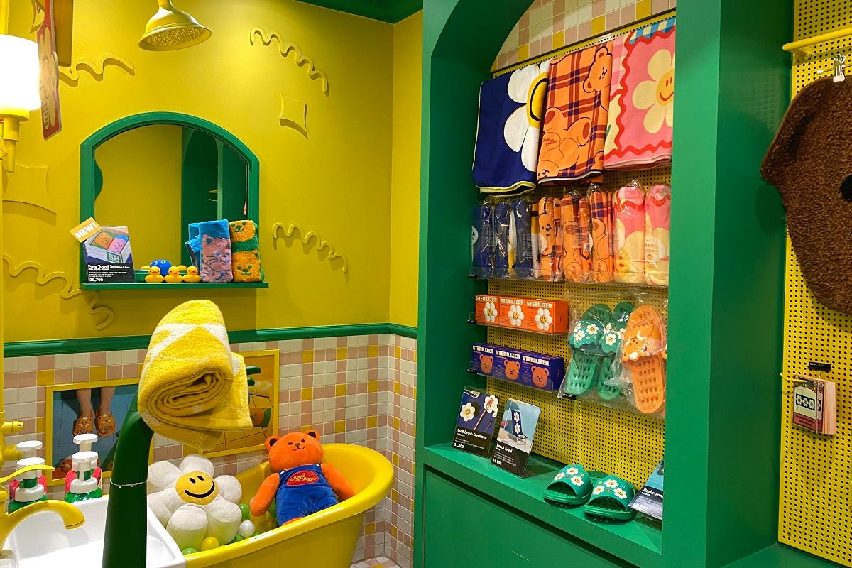 ウィグルウィグル、ウィグルウィグル島山店、韓国雑貨、韓国旅行、渡韓、ソウル旅行、韓国小物、韓国お土産、K-POPアイドル、LE SSERAFIM、ルセラフィム、フォトゾーン、写真スポット