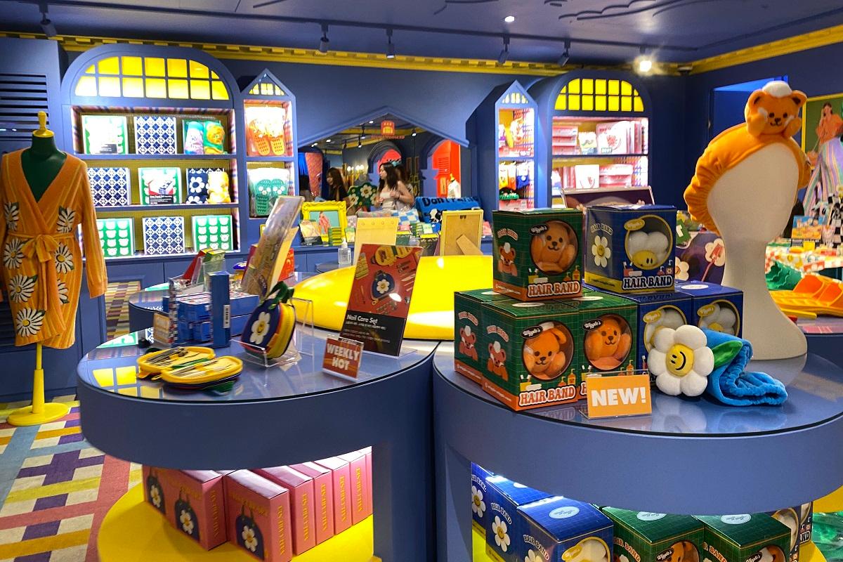 ウィグルウィグル、ウィグルウィグル島山店、韓国雑貨、韓国旅行、渡韓、ソウル旅行、韓国小物、韓国お土産、K-POPアイドル、LE SSERAFIM、ルセラフィム、フォトゾーン、写真スポット