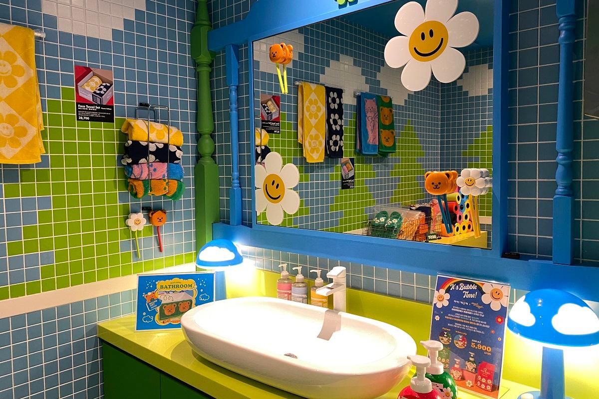 ウィグルウィグル、ウィグルウィグル島山店、韓国雑貨、韓国旅行、渡韓、ソウル旅行、韓国小物、韓国お土産、K-POPアイドル、LE SSERAFIM、ルセラフィム、フォトゾーン、写真スポット