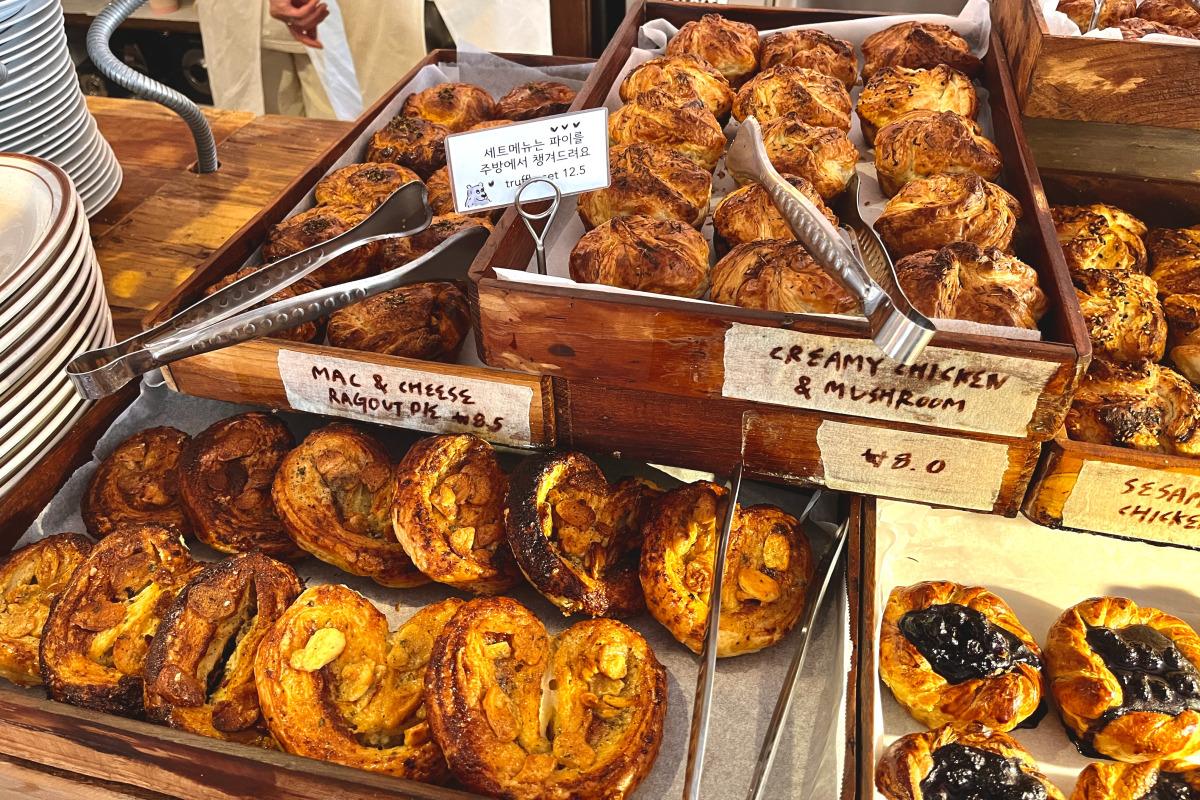 韓国旅行 韓国カフェ ソウル ソウルカフェ ソウルデザートカフェ Teddy Beurre House ロンドンベーグルミュージアム GINGER BEAR BREADYPOST 韓国ブランチカフェ Creatripパッケージ優待券