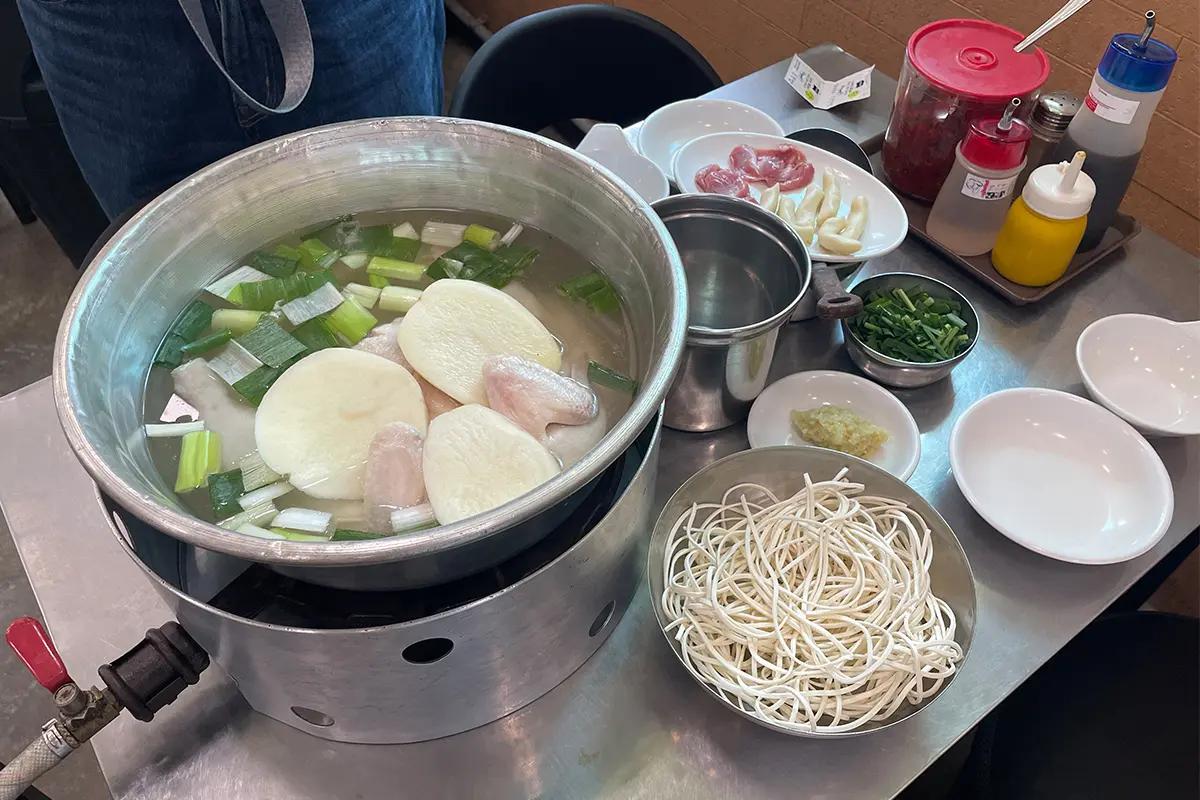 Sucursal Myeongdong Dak (pollo) Hanmari Geoseong | Myeongdong