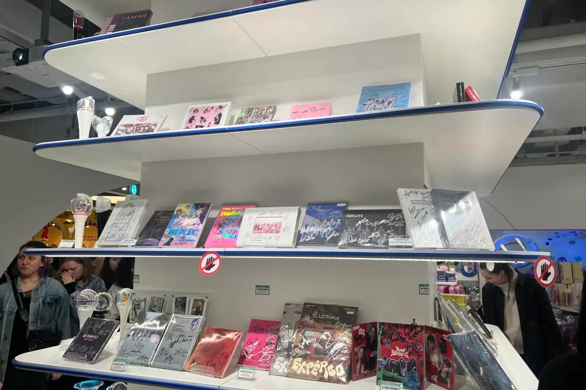 韓國專輯 韓國唱片行 韓國偶像週邊 韓國偶像應援棒 首爾邊度有專輯賣 首爾邊度有偶像週邊賣 首爾邊度有偶像小卡賣 韓國偶像pop-up活動 價錢 地址 推薦店鋪