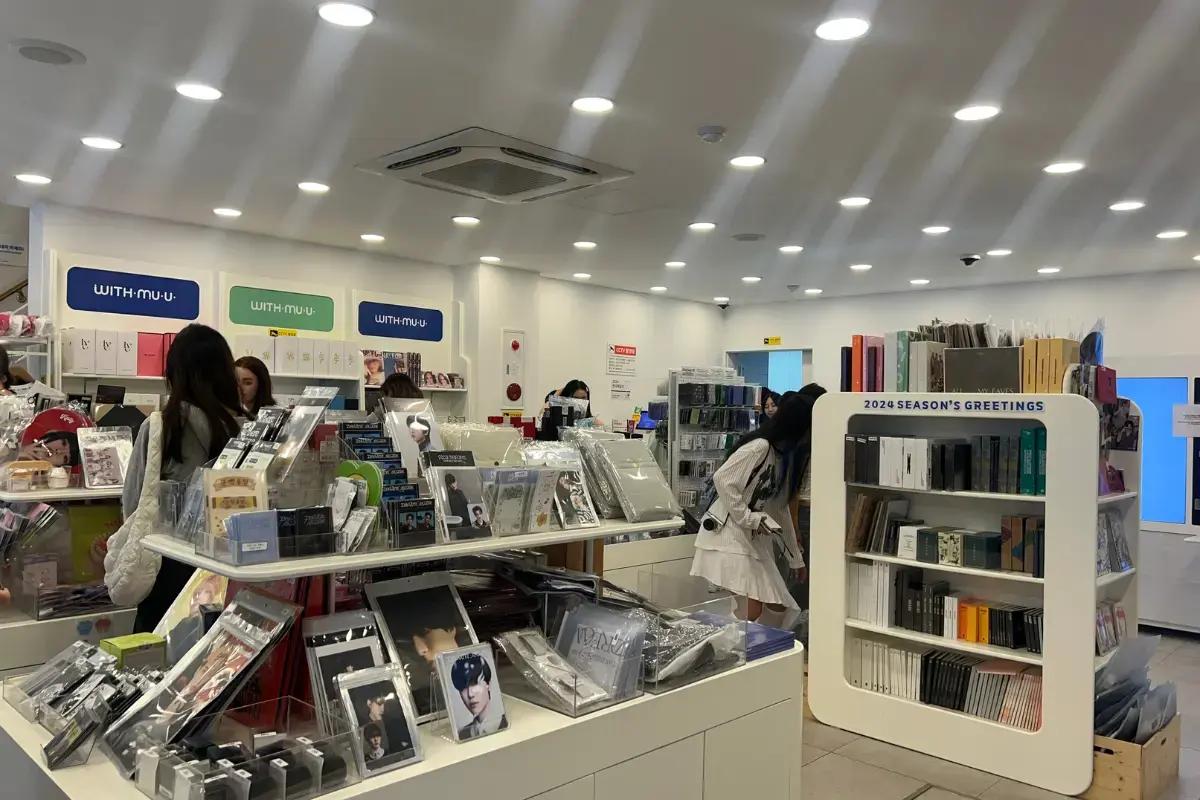 韓國專輯 韓國唱片行 韓國偶像週邊 韓國偶像應援棒 首爾邊度有專輯賣 首爾邊度有偶像週邊賣 首爾邊度有偶像小卡賣 韓國偶像pop-up活動 價錢 地址 推薦店鋪