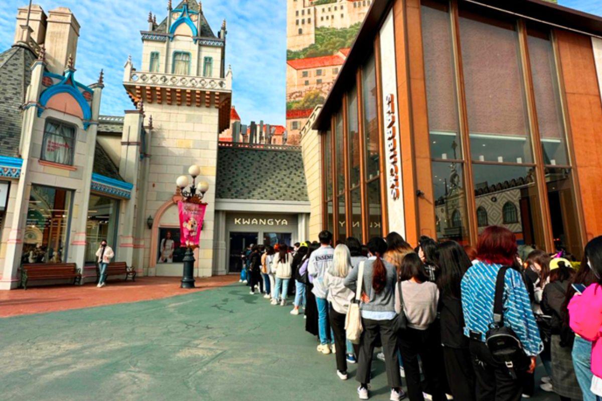 KWANGYA chi nhánh Everland, Địa chỉ mua album và goods của idol ở Seoul dành cho các fan Kpop