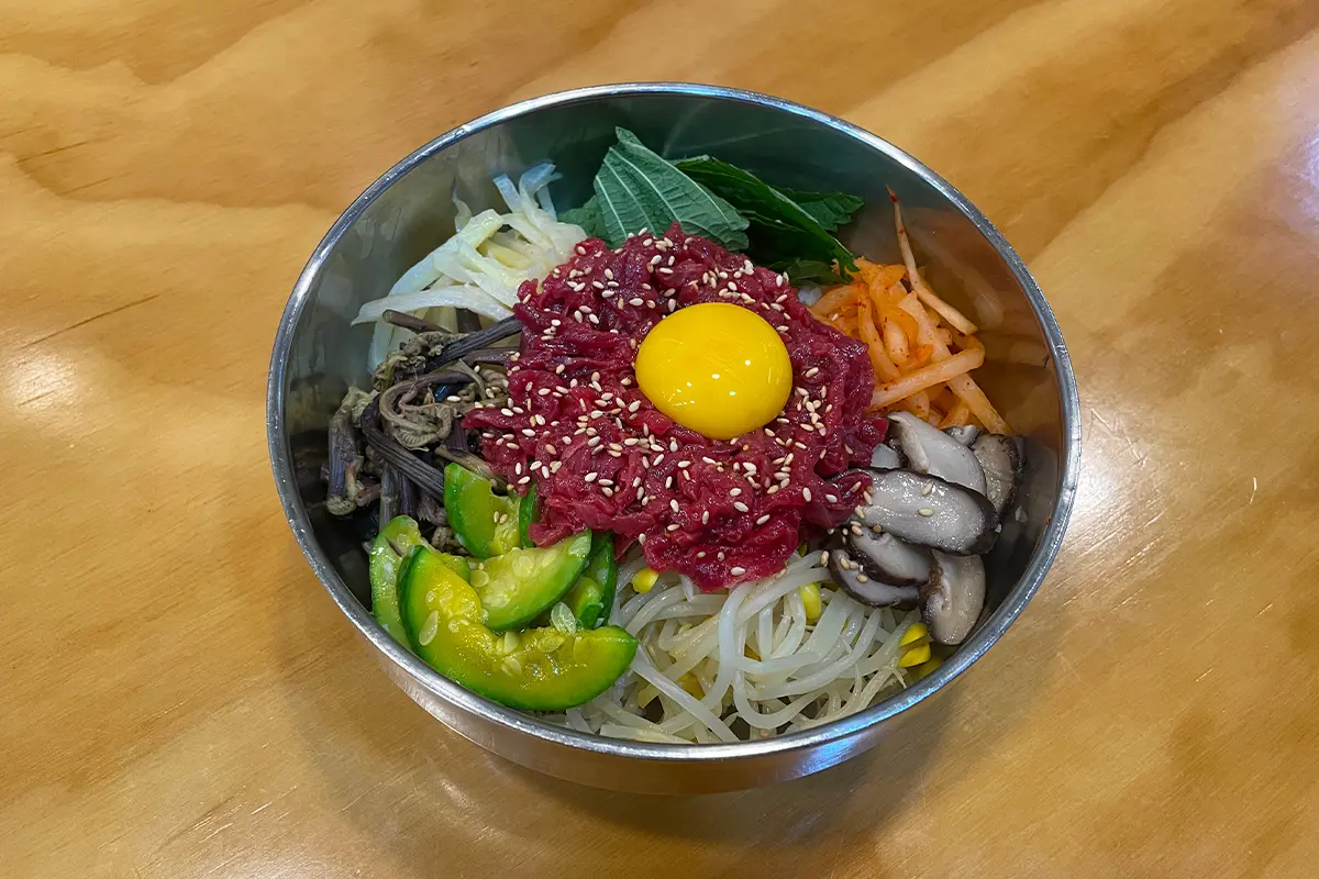 韓國旅行 首爾必食 廣藏市場必食 生牛肉 活章魚 生牛肉紫菜包飯 朴家生拌牛肉 價錢